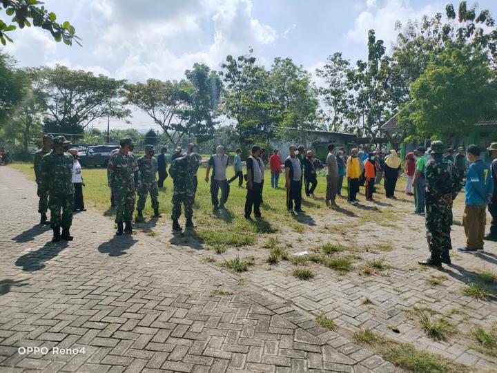 Koramil 0813-17/Kalitidu Bojonegoro Bersama Forkopimcam Gelar Kerja Bakti